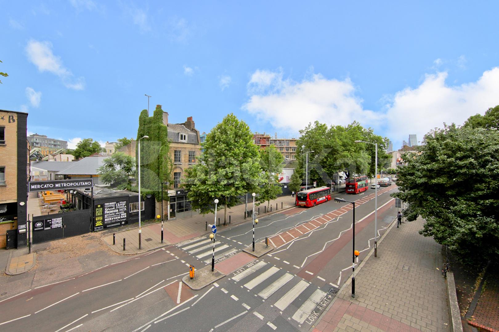 Semi split level, mezzanine area and gorgeous balcony   Newington Causeway, Borough